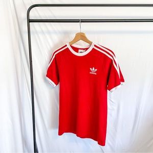 Vintage Adidas red 3-stripe t-shirt